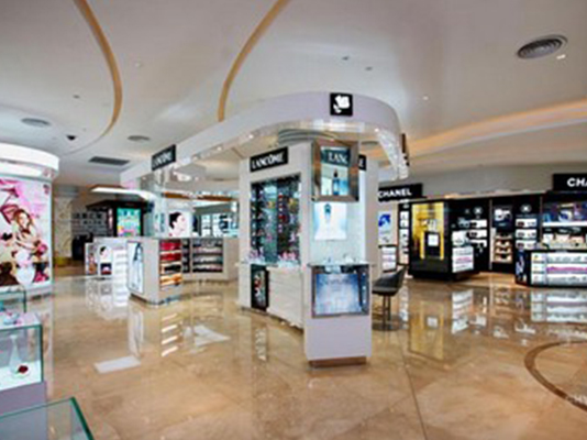 中免集團(tuán)三亞市內(nèi)免稅店對外營業(yè)