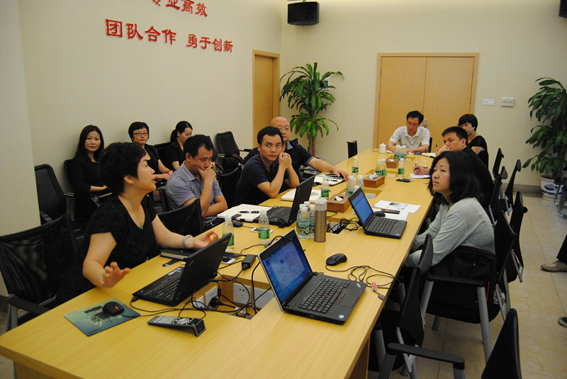 中免集團(tuán)董事長、總經(jīng)理彭輝蒞臨三亞免稅店視察指導(dǎo)工作