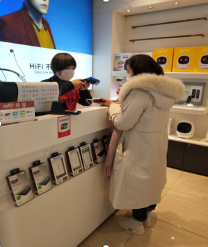 【中國免稅人在行動?一線直擊篇】之五： 勠力同心 多措并舉——中免商貿(mào)的戰(zhàn)“疫”路