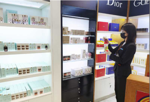 【中國免稅人在行動·一線直擊篇】之九： 防“疫”當前，服務不減，為恢復經(jīng)營提供堅實保障