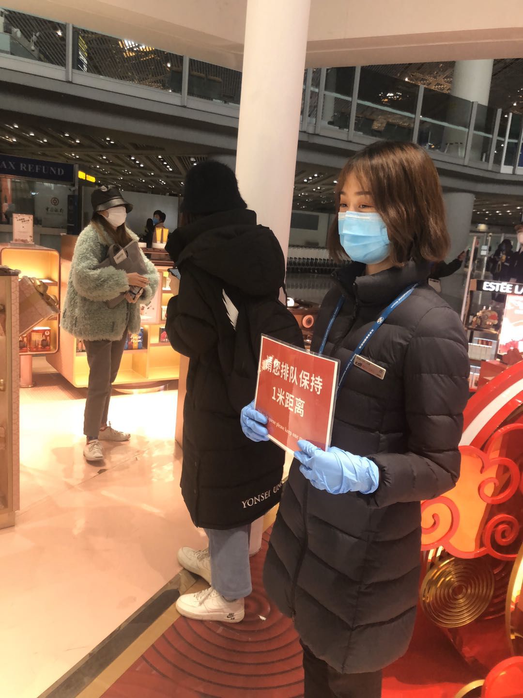 【中國免稅人在行動·一線直擊篇】之十五： 不畏艱險戰(zhàn)疫情，無私奉獻顯大愛