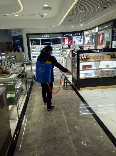 【中國免稅人在行動·一線直擊篇】之十九： 抗“疫”不打烊 廣州機場免稅店抗擊疫情復(fù)工保障齊頭并進(jìn)