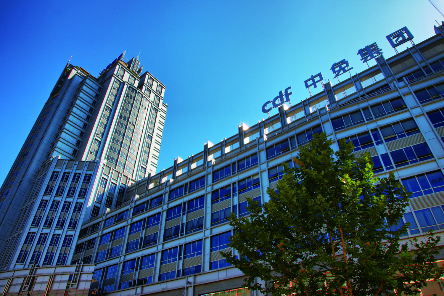 中免集團中標(biāo)深圳市內(nèi)免稅店項目 與地方國企強強聯(lián)合發(fā)展深圳市內(nèi)免稅業(yè)